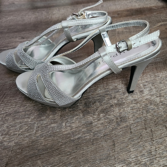 Rampage silver heels - Picture 2 of 4